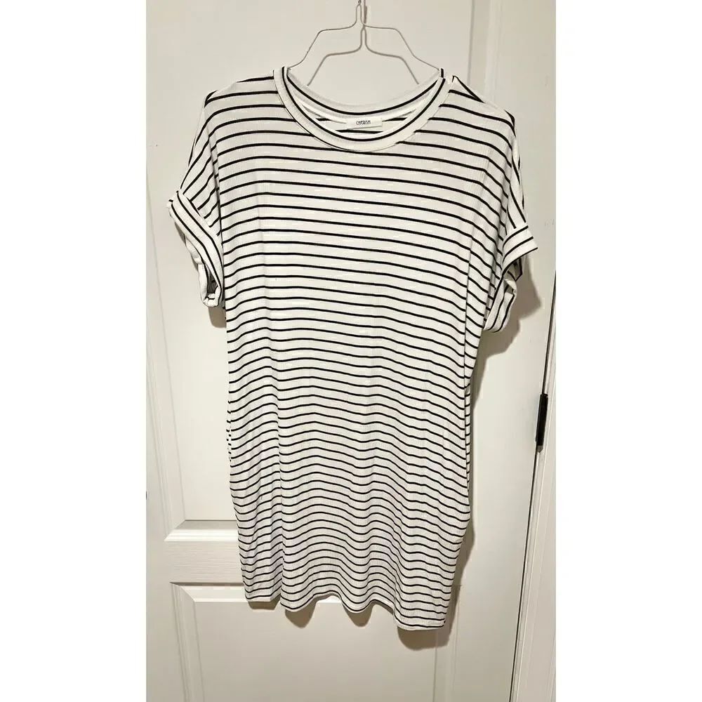 New Cherish White black striped dress with pockets
